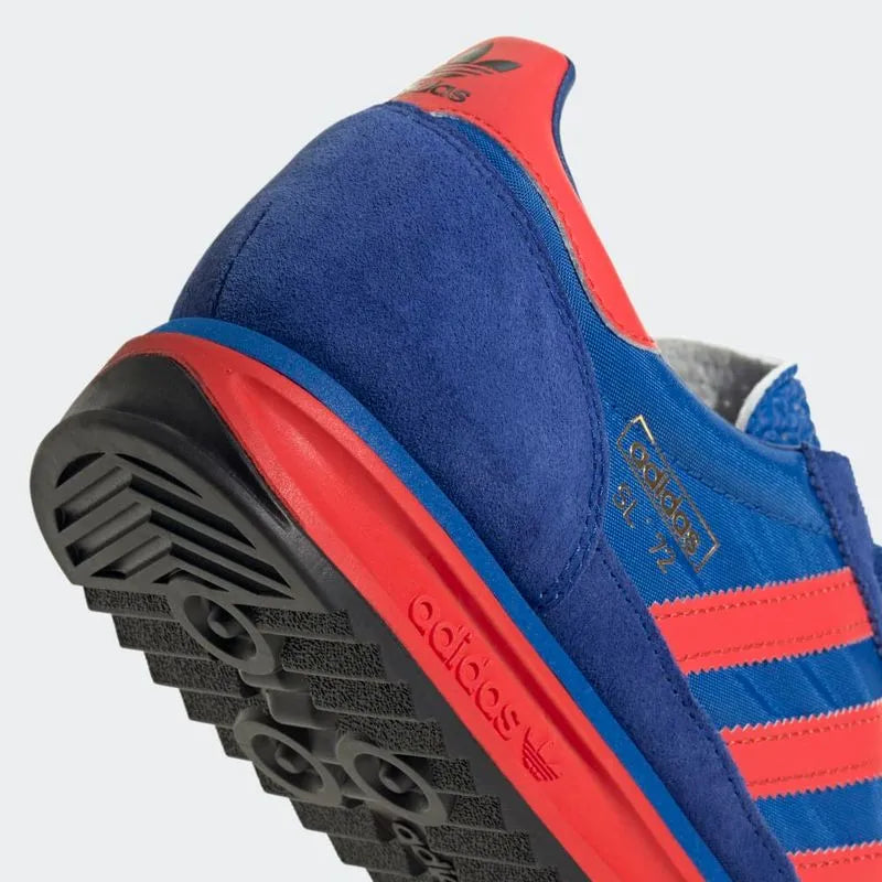 
                      
                        Zapatilla SL 72 RS
                      
                    