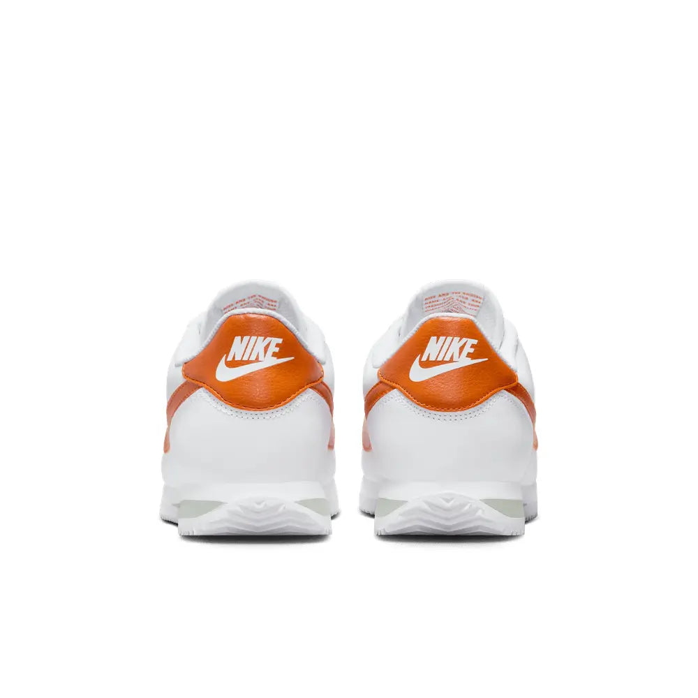 
                      
                        Zapatillas Nike Cortez de Hombre
                      
                    