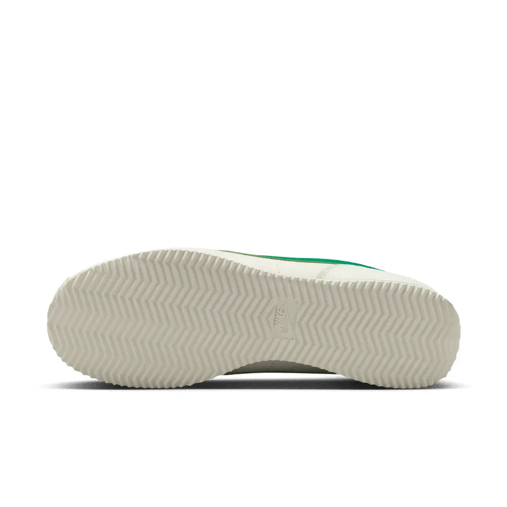 
                      
                        Zapatillas Nike Cortez de Hombre
                      
                    