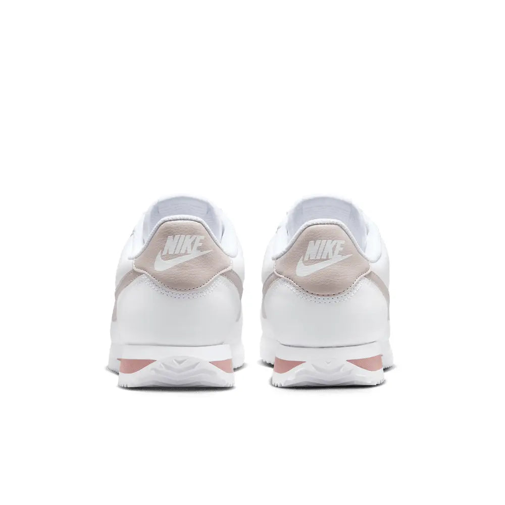 
                      
                        Zapatillas Nike Cortez Leather de Mujer
                      
                    