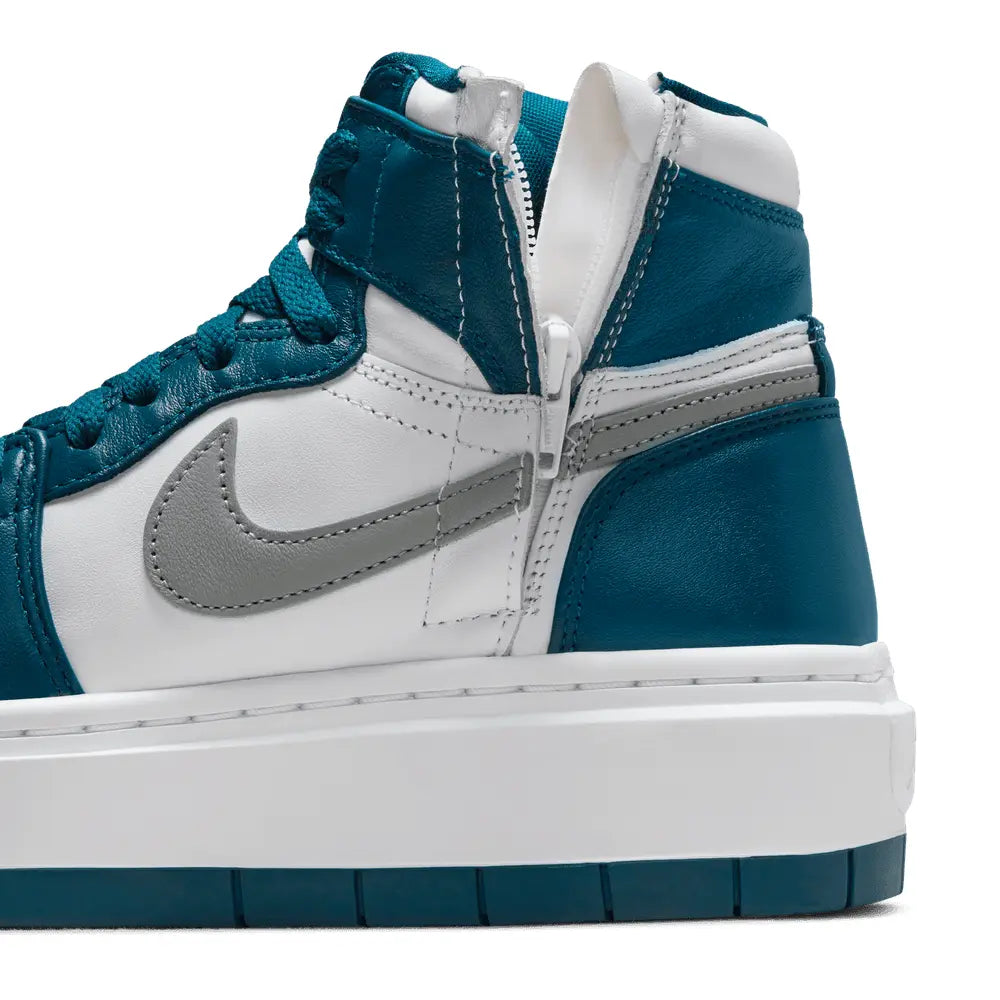 
                      
                        Zapatillas Air Jordan 1 Elevate High de Mujer
                      
                    