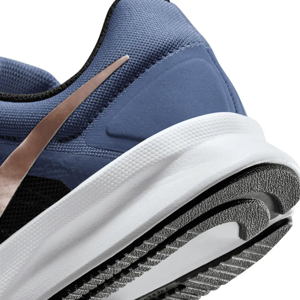 
                      
                        Zapatillas Nike Run Swift 3 de Mujer
                      
                    
