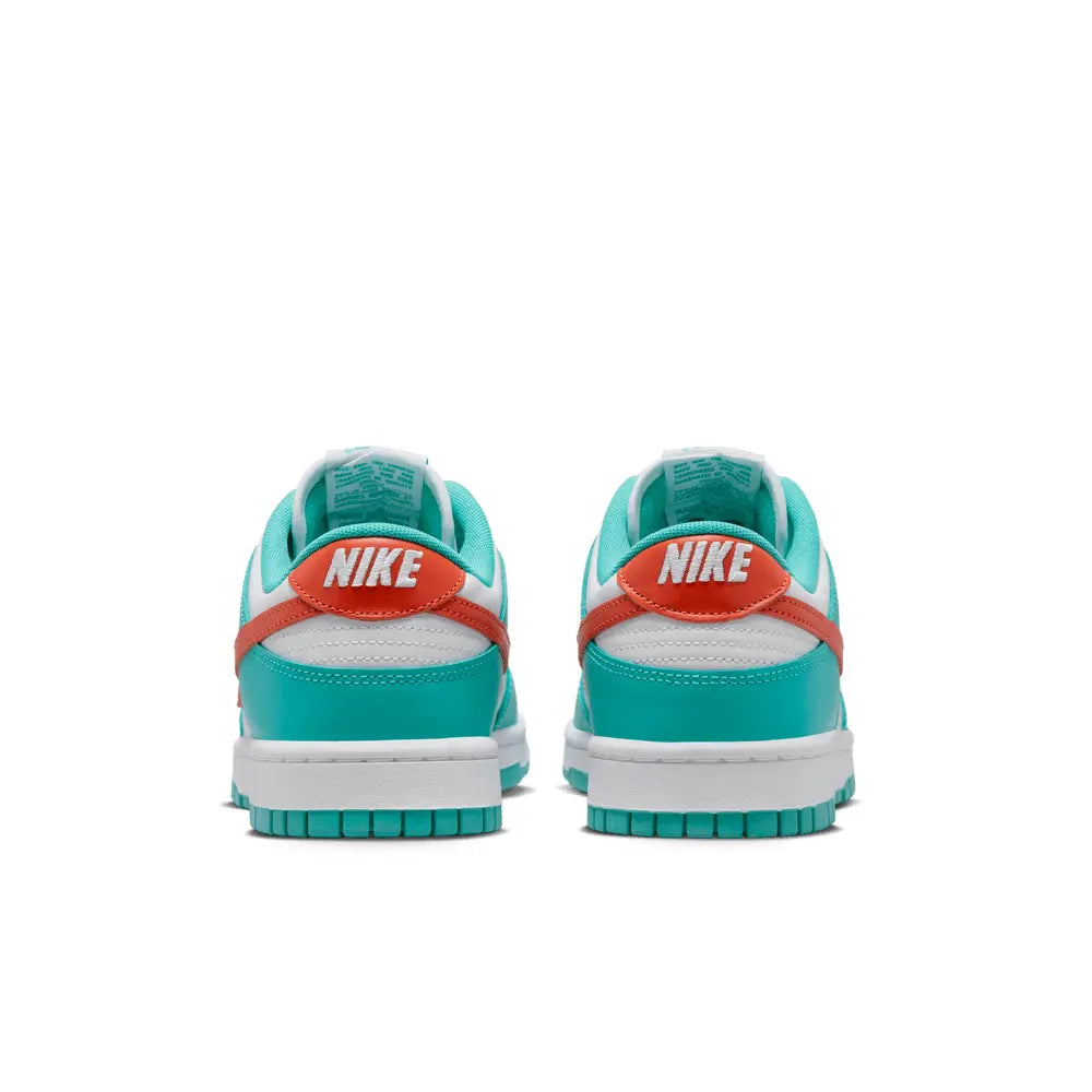 
                      
                        Zapatillas Nike Dunk Low Retro de Hombre
                      
                    