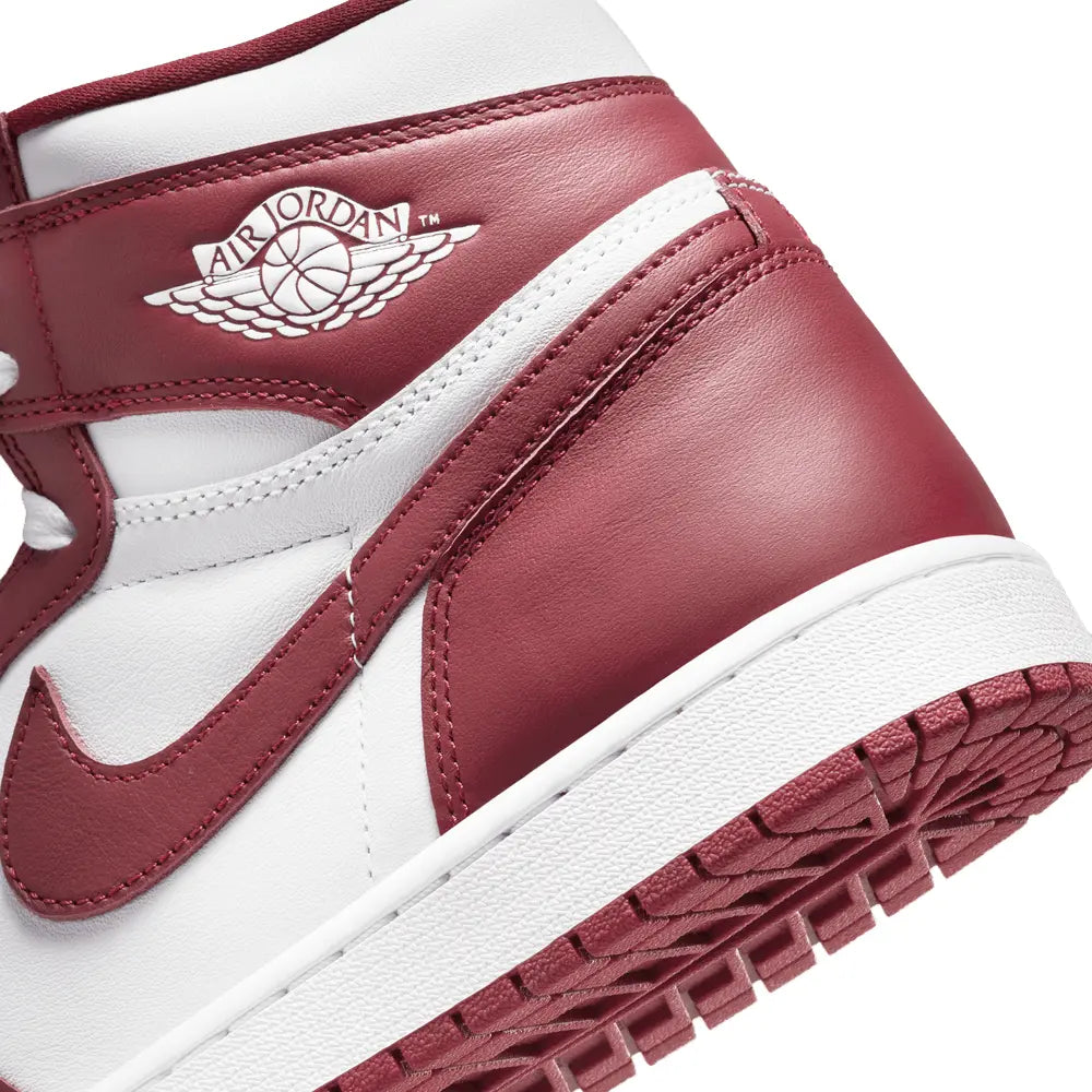 
                      
                        Zapatillas Air Jordan 1 Retro High Og de Hombre
                      
                    
