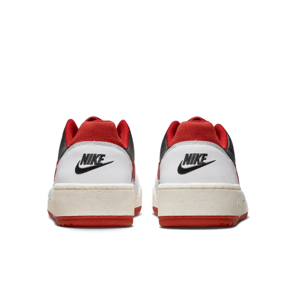 
                      
                        Zapatillas Nike Full Force Low de Hombre
                      
                    