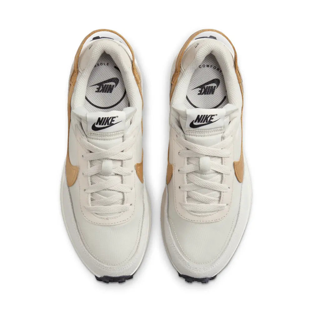 
                      
                        Zapatillas Nike Waffle Debut de Mujer
                      
                    
