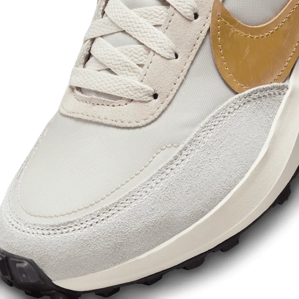 
                      
                        Zapatillas Nike Waffle Debut de Mujer
                      
                    