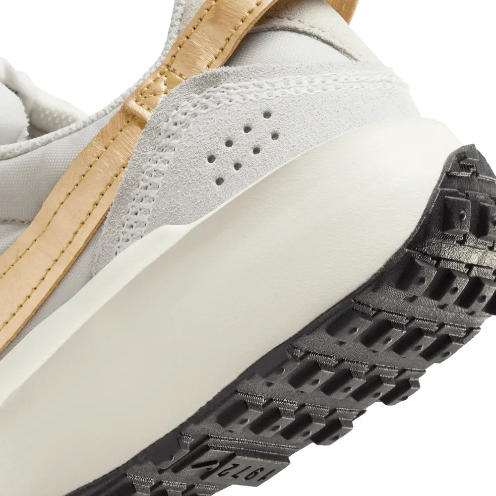 
                      
                        Zapatillas Nike Waffle Debut de Mujer
                      
                    