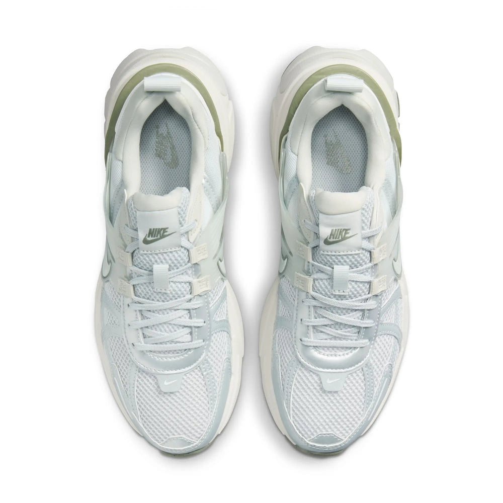
                      
                        Zapatillas Nike V2K Run de Mujer
                      
                    