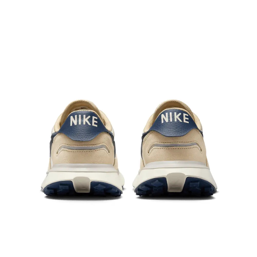 
                      
                        Zapatillas Nike Phoenix Waffle de Mujer
                      
                    