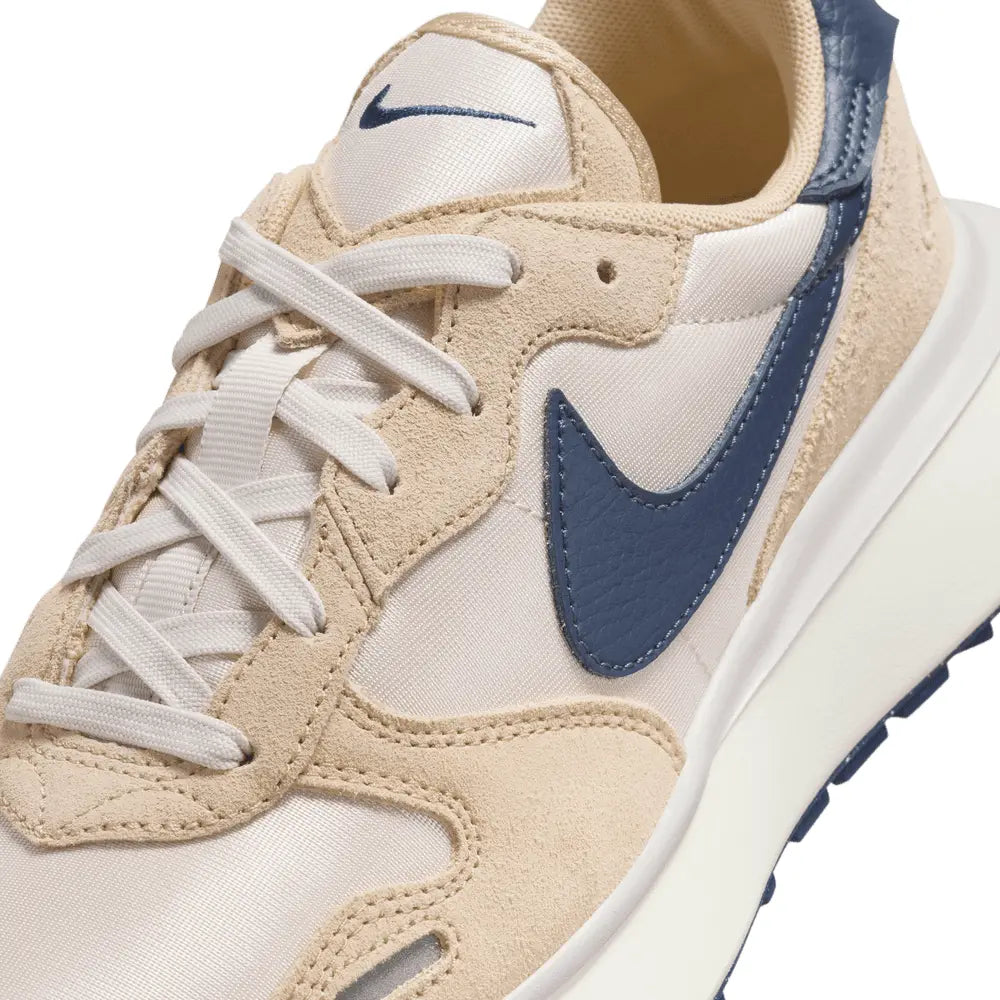 
                      
                        Zapatillas Nike Phoenix Waffle de Mujer
                      
                    