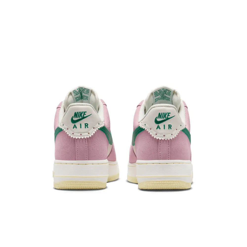 
                      
                        Zapatillas Nike Air Force 1 '07 Lv8 Nd de Hombre
                      
                    