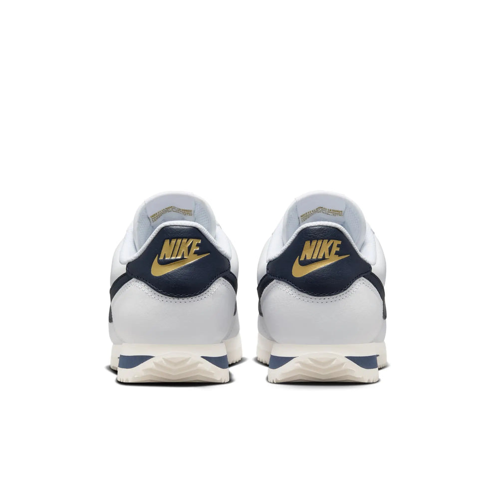 
                      
                        Zapatillas Nike Cortez Oly de Mujer
                      
                    