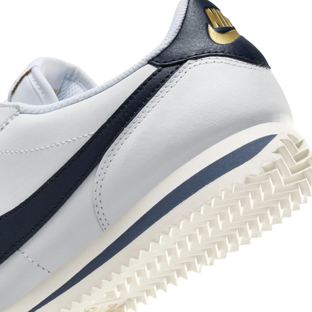 
                      
                        Zapatillas Nike Cortez Oly de Mujer
                      
                    